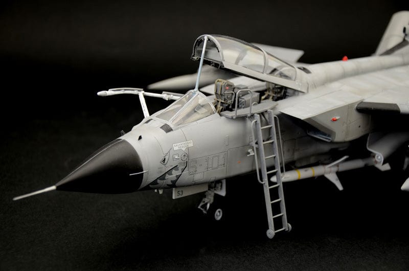 702 - Italeri - 2517 - Panavia Tornado ECR - painted model