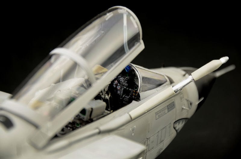 703 - Italeri - 2517 - Panavia Tornado ECR - painted model