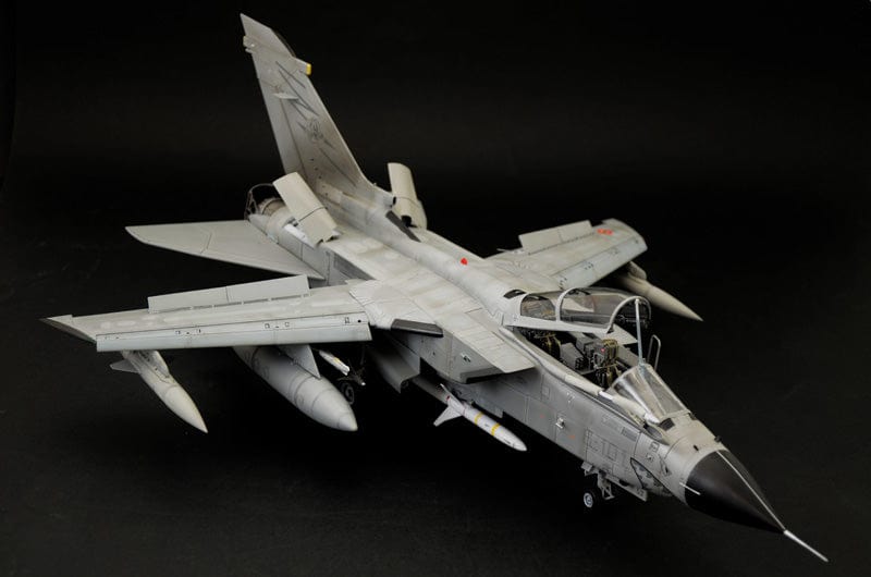 704 - Italeri - 2517 - Panavia Tornado ECR - painted model