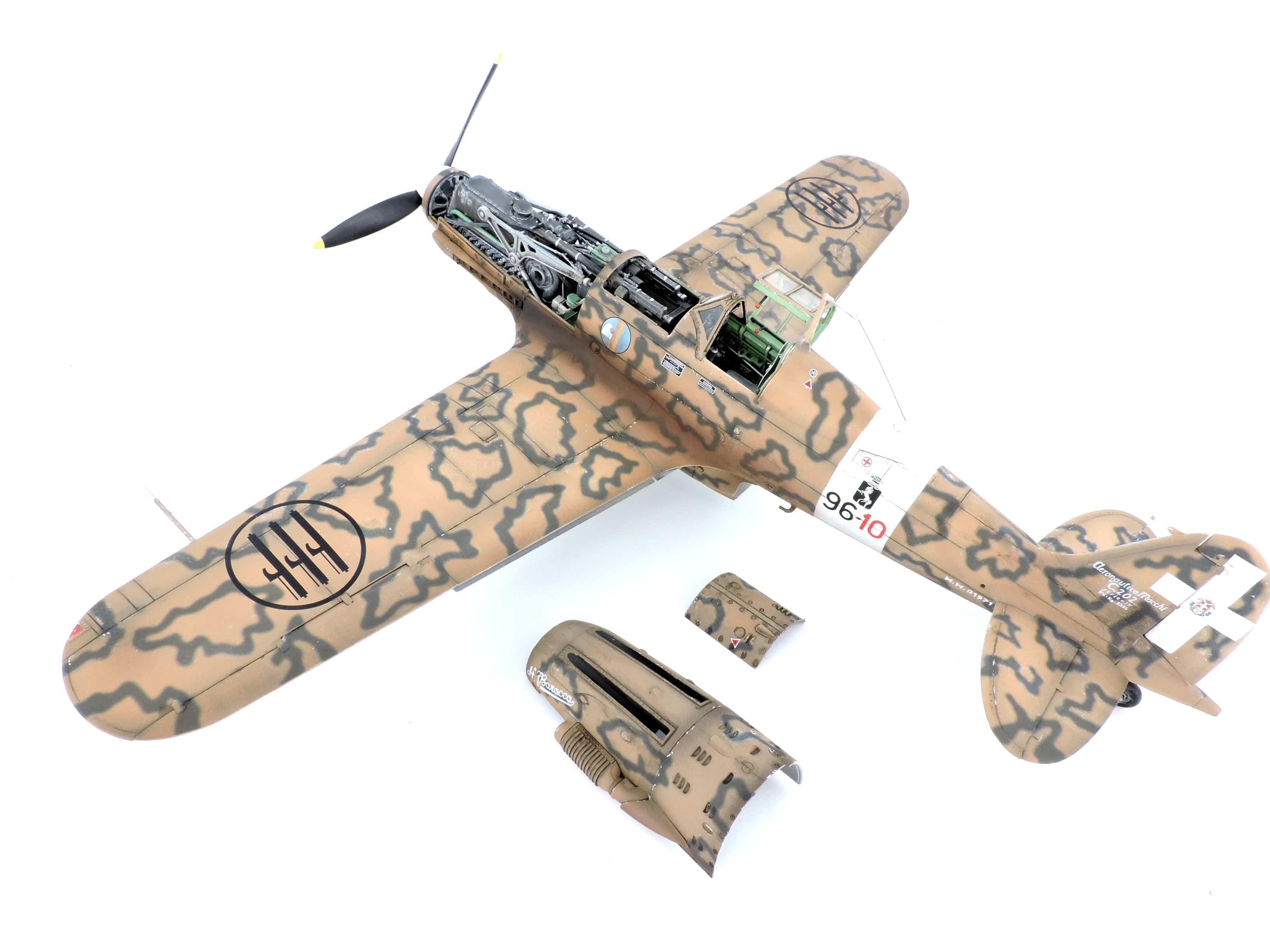 Italeri - 2518 - Macchi C.202 Folgore - painted model