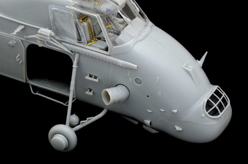 Italeri - 2720 - Westland Wessex HU.5 - unpainted model