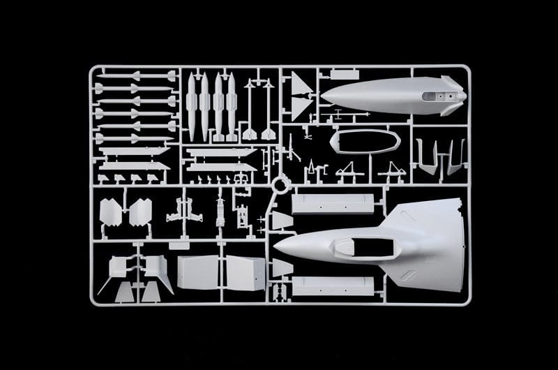 200 - Italeri - 2822 - Lockheed Martin F-22A Raptor - sprue