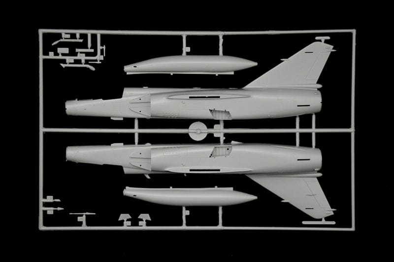 200 - Italeri - 2839 - Dassault Mirage F1 C/CR - sprue