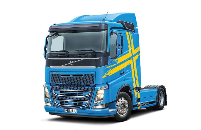 011 - Italeri - 3967 - Volvo FH3 Low Roof - secondary image