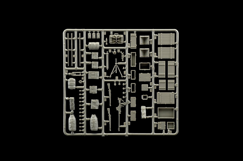 200 - Italeri - 407 - British and US Accessories and Weapons - sprue