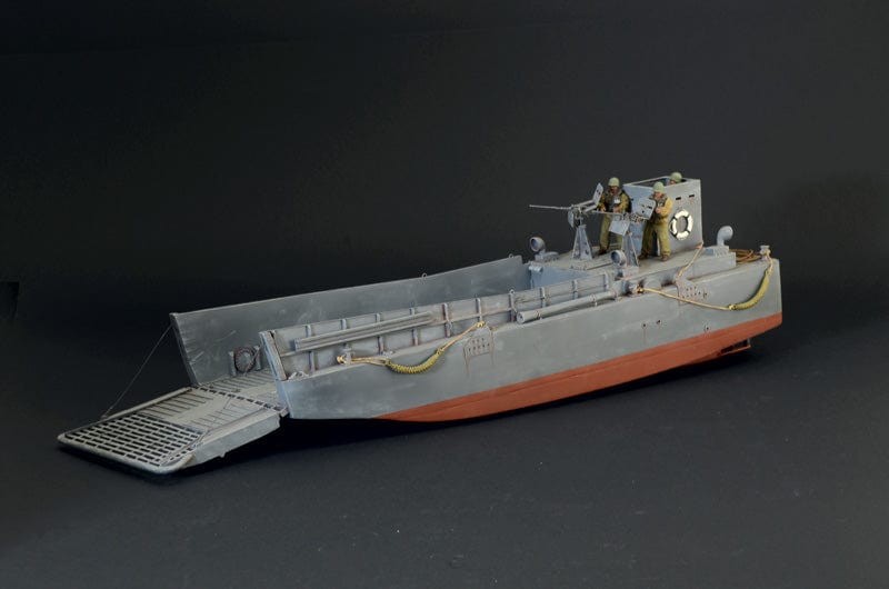 700 - - painted model
