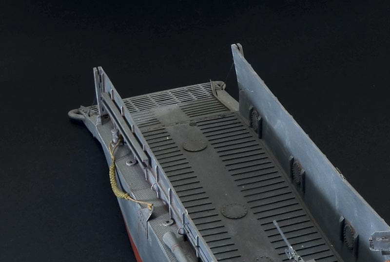 702 - Italeri - 6755 - LCM (3) - painted model