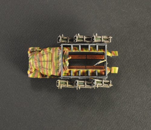 703 - Italeri - 7080 - Sd.Kfz. 251/1 Stuka zu Fuss - painted model