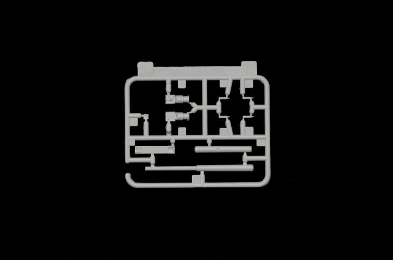 203 - Italeri - 7082 - 15cm sFH 18 / 10.5cm sK 18 - sprue