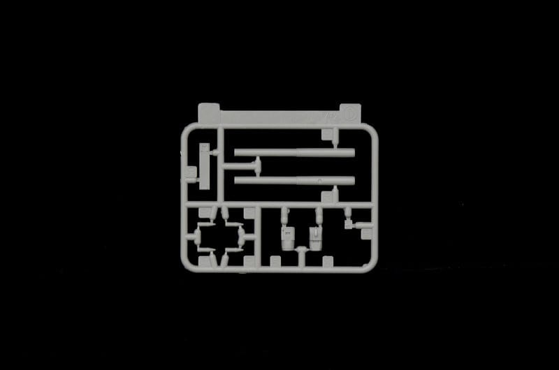 204 - Italeri - 7082 - 15cm sFH 18 / 10.5cm sK 18 - sprue
