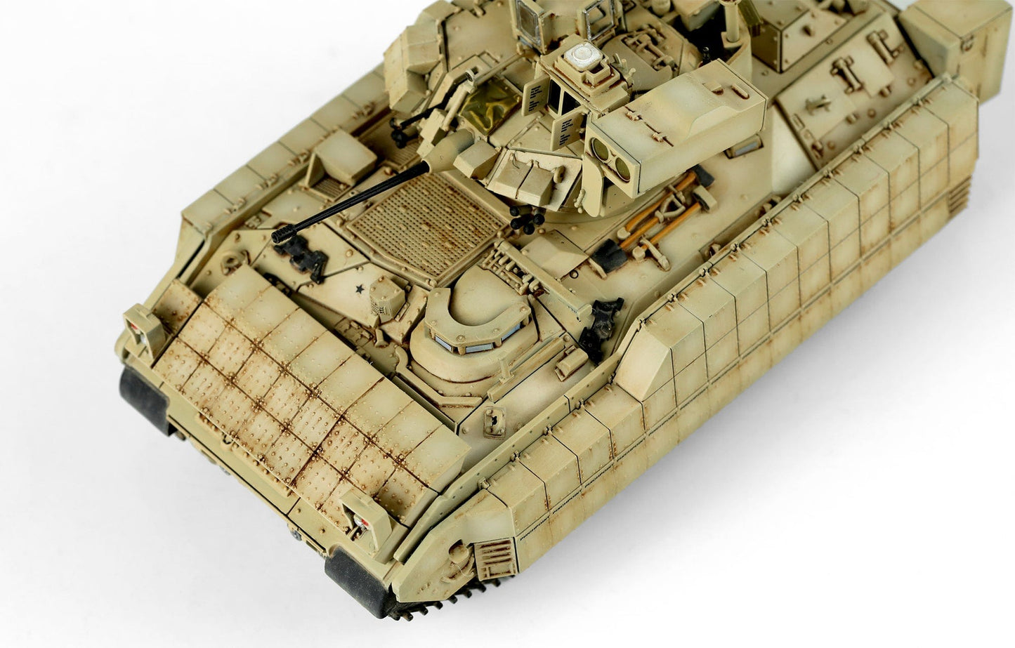 702 - Meng Model - 72-005 - M2A3 Bradley with BUSK III - painted model
