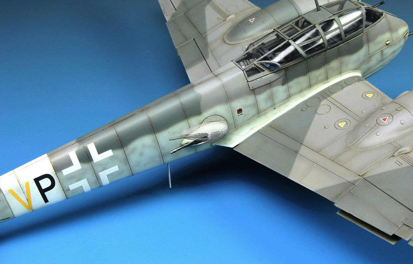 704 - Meng Model - LS-001 - Messerschmitt Me 410 B-2/U4 Hornisse - painted model