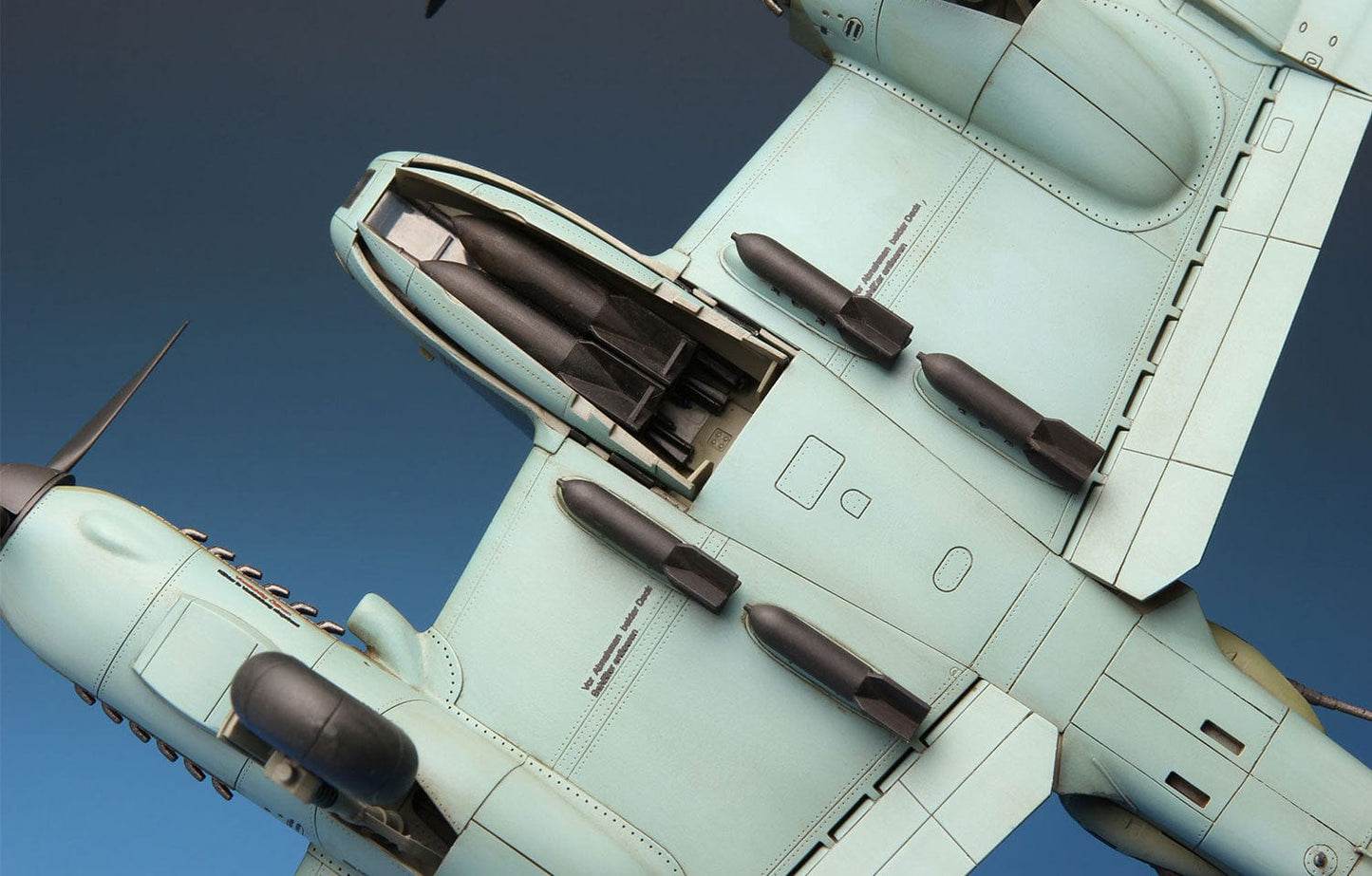 707 - Meng Model - LS-003 - Messerschmitt Me 410 A-1 - painted model