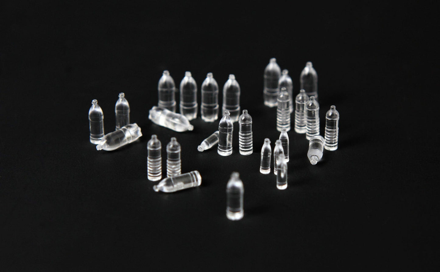 600 - Meng Model - SPS-002 - Drinks Bottles - unpainted model