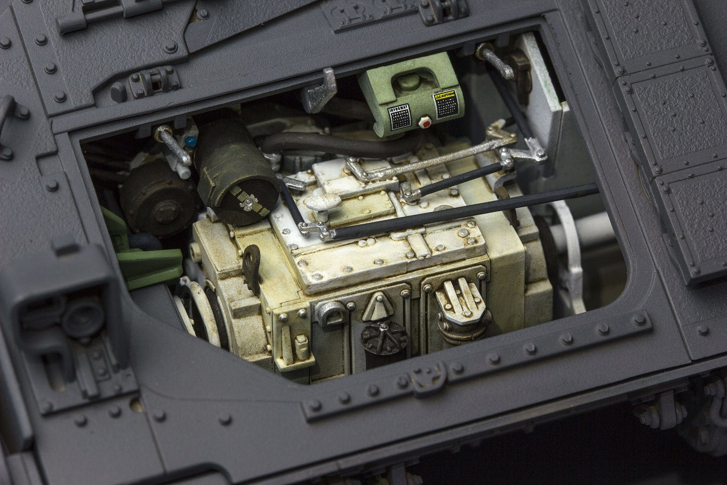 703 - Meng Model - SPS-017 - M3A3 Bradley with BUSK III Interior Set - painted model