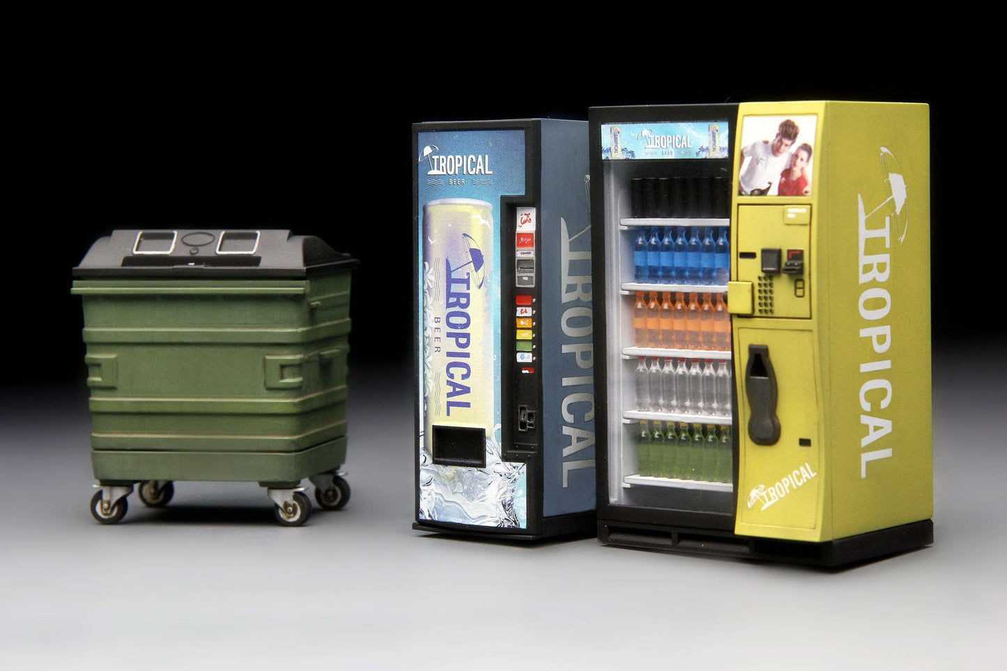 700 - Meng Model - SPS-018 - Vending Machine and Dumpster Set - painted model