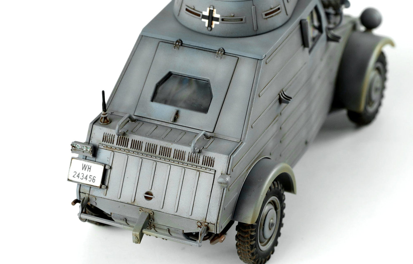 704 - Meng Model - VS-017 - Volkswagen Type 82/3 Kübelwagen - painted model