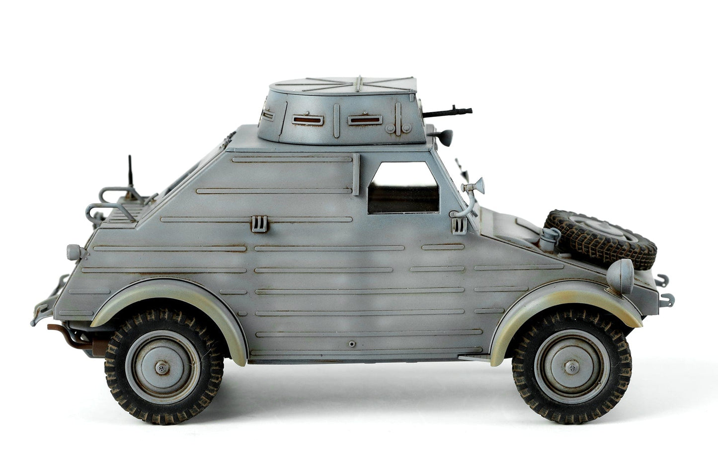706 - Meng Model - VS-017 - Volkswagen Type 82/3 Kübelwagen - painted model
