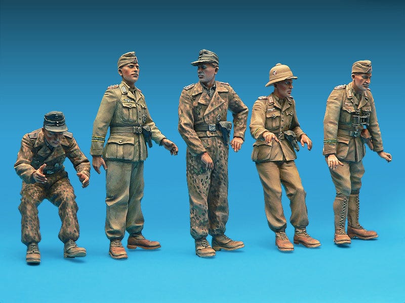 700 - - painted model