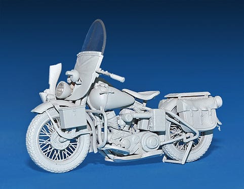 605 - - unpainted model