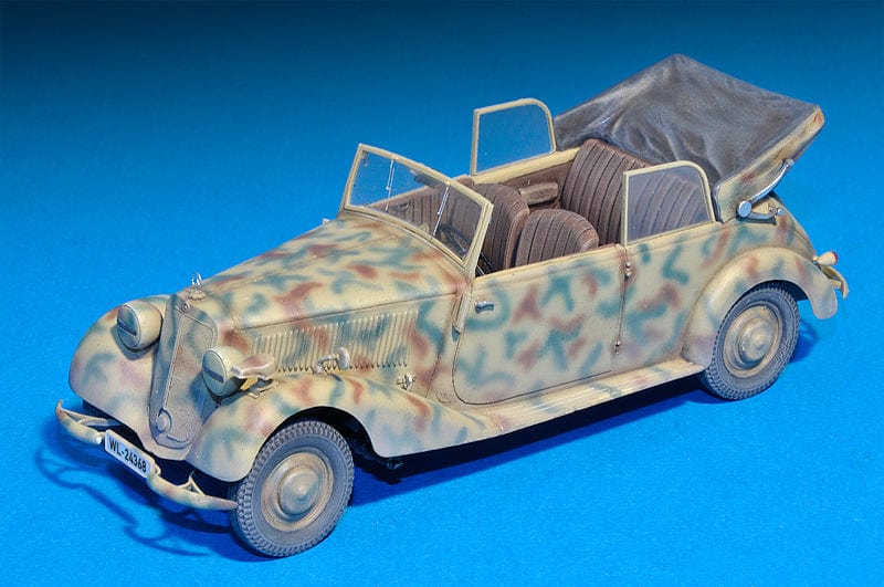 700 - - painted model