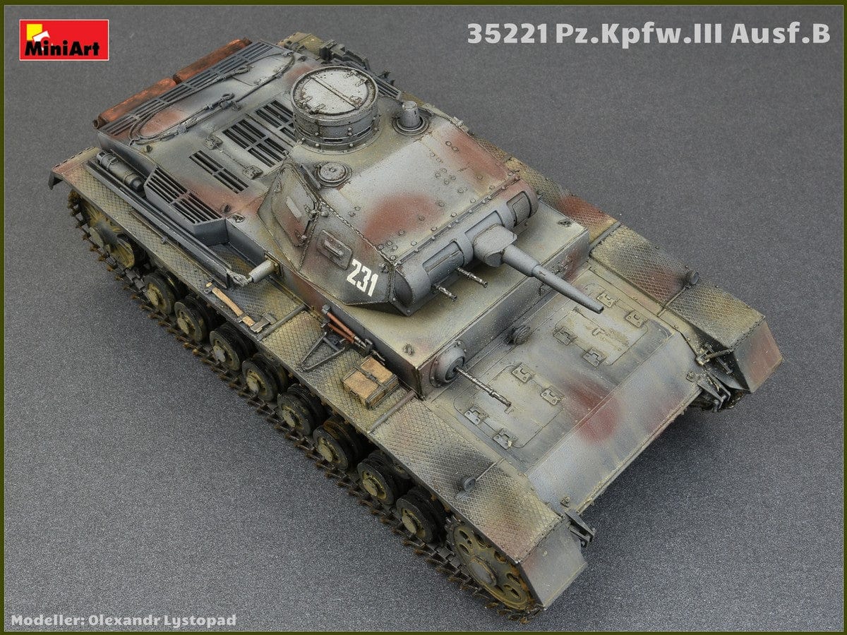 704 - - painted model