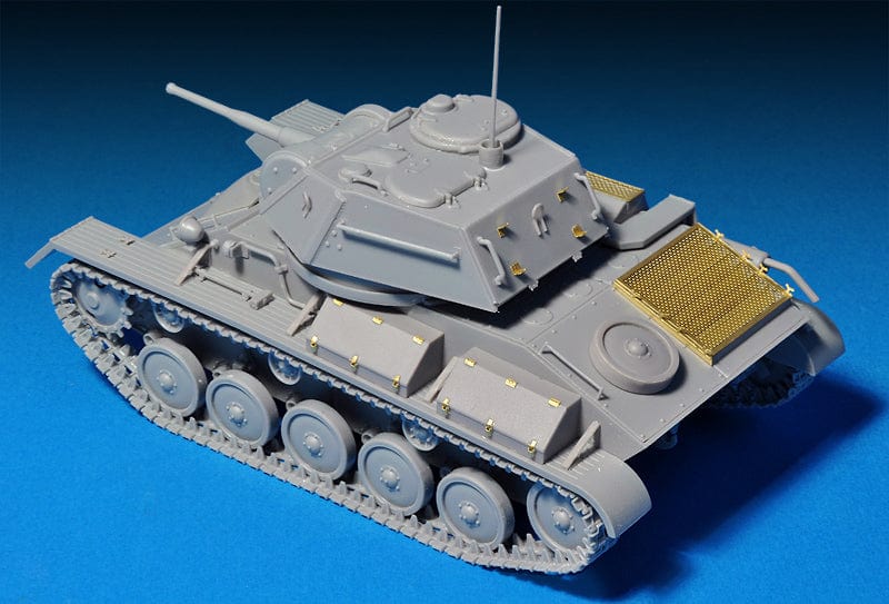 601 - - unpainted model