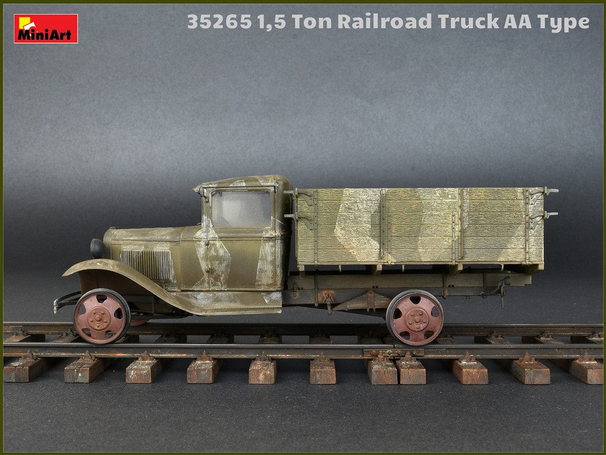 707 - - painted model