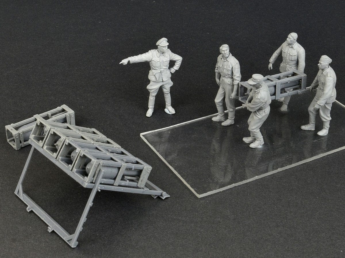 600 - - unpainted model