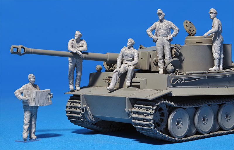 602 - - unpainted model