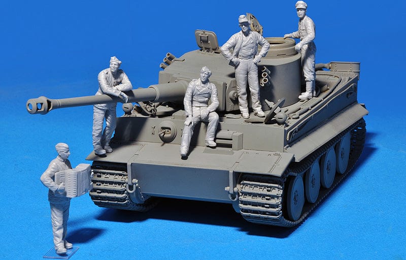 601 - - unpainted model
