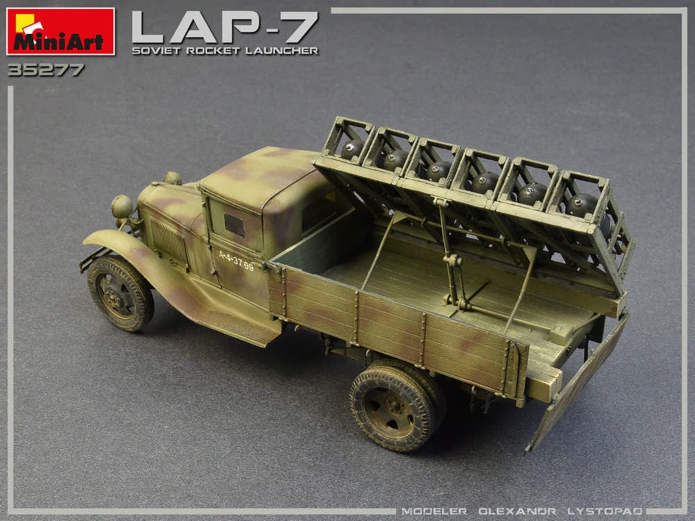 707 - - painted model