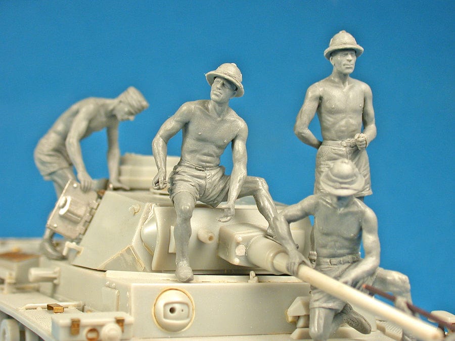 601 - - unpainted model