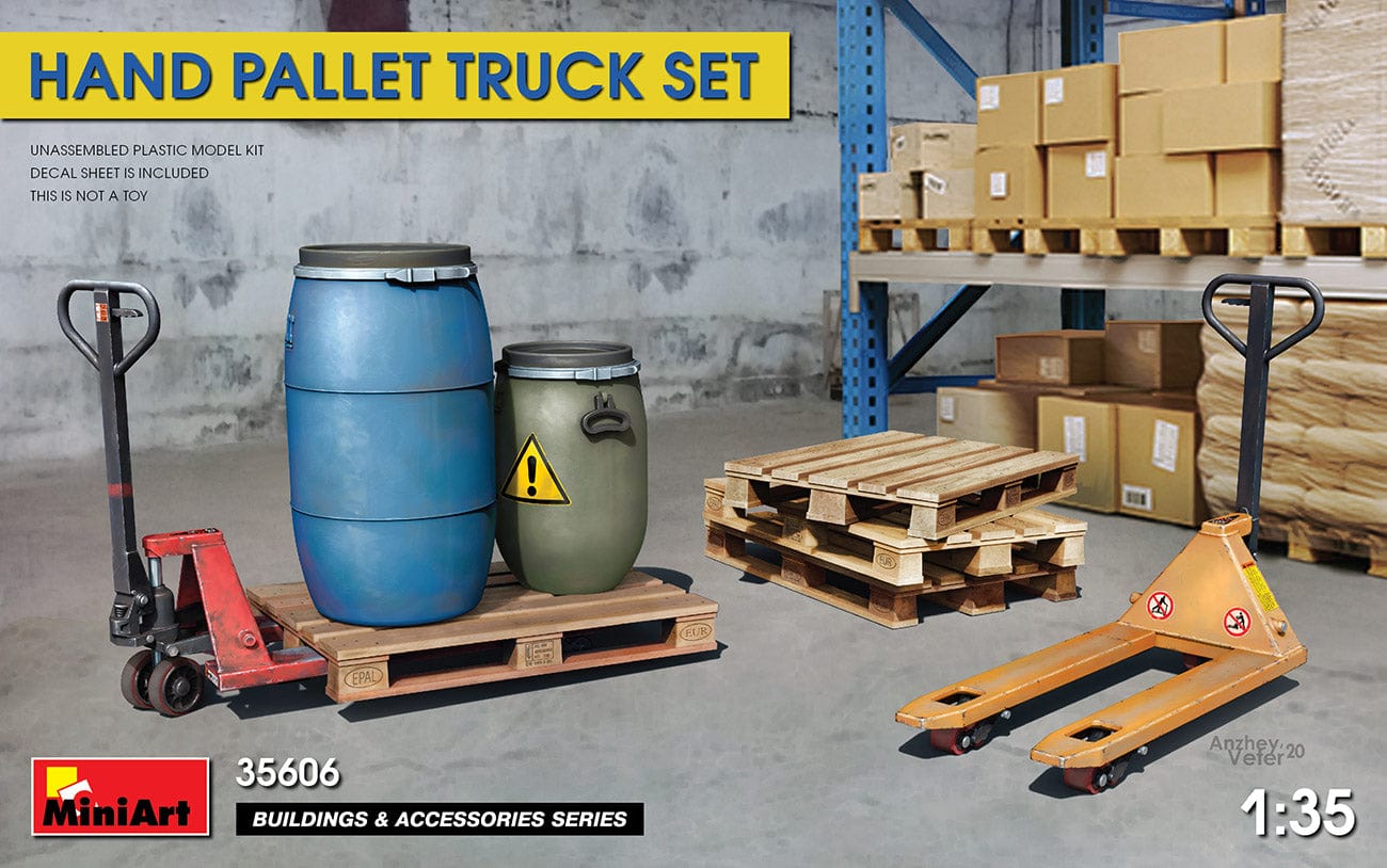 010 - Miniart - 35606 - Hand Pallet Truck Set - primary image