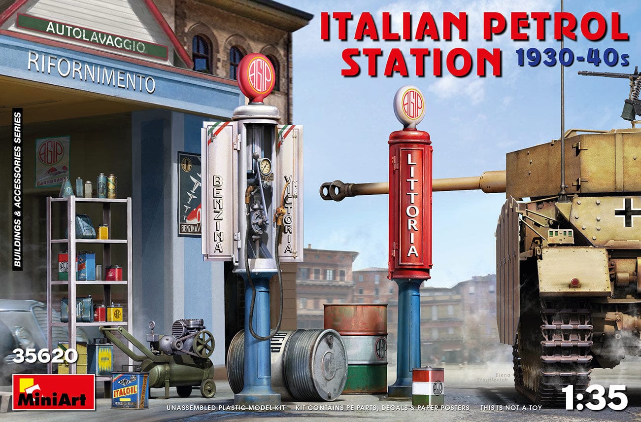 010 - Miniart - 35620 - Italian Petrol Station (1930-40s) - primary image