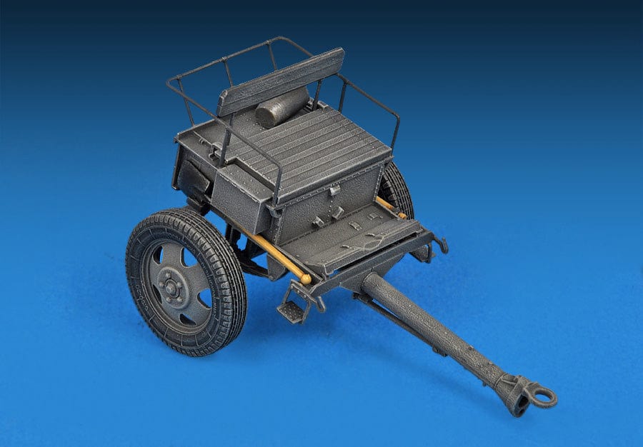 704 - Miniart - 35115 - Limber 52-R-353M obr. 1942 - painted model