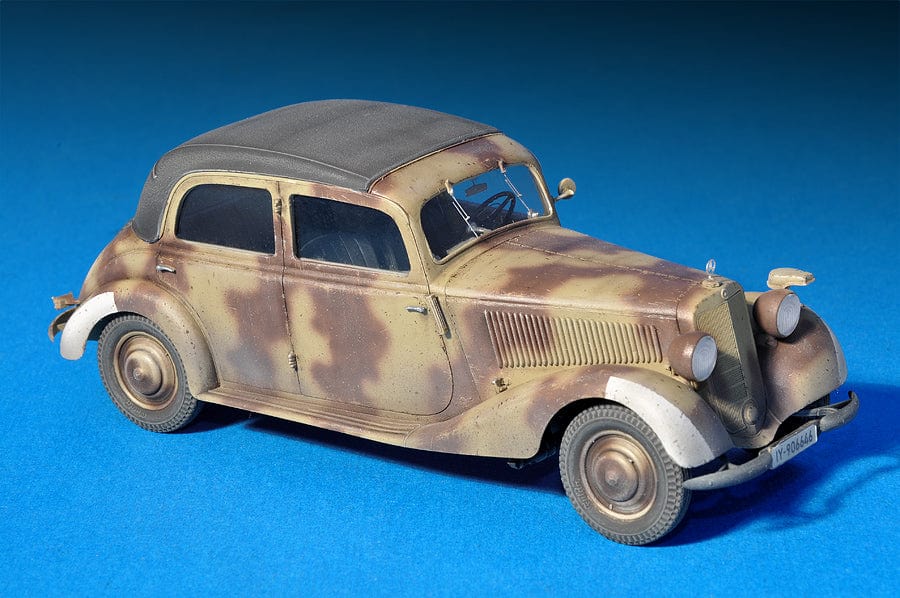 702 - Miniart - 35103 - Mercedes-Benz Typ 170V Cabriolet - painted model