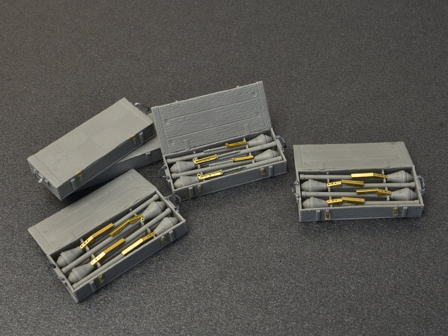 600 - Miniart - 35253 - Panzerfaust 30/60 Set - unpainted model