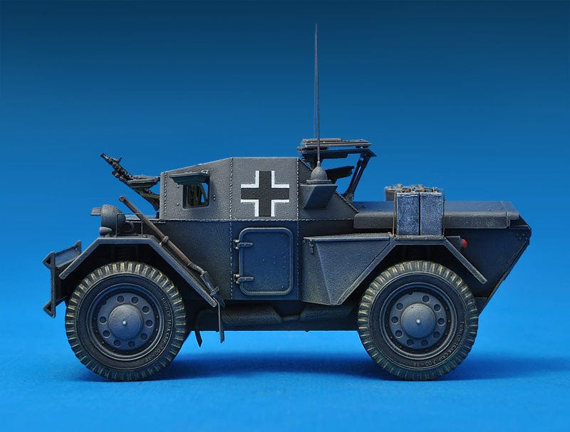 707 - Miniart - 35074 - Pz.Sp.Wg. Mk I 202(e) Dingo (France) - painted model