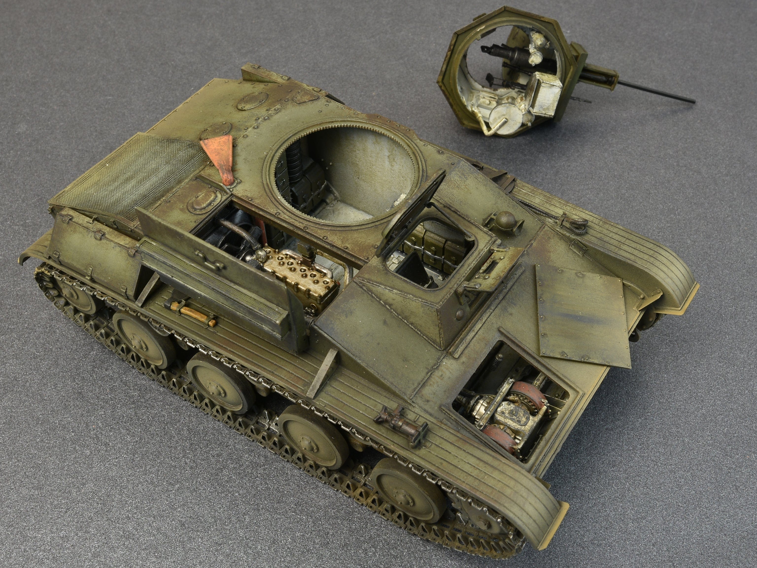 Miniart - 35215 - T-60 (early) with Interior - painted model