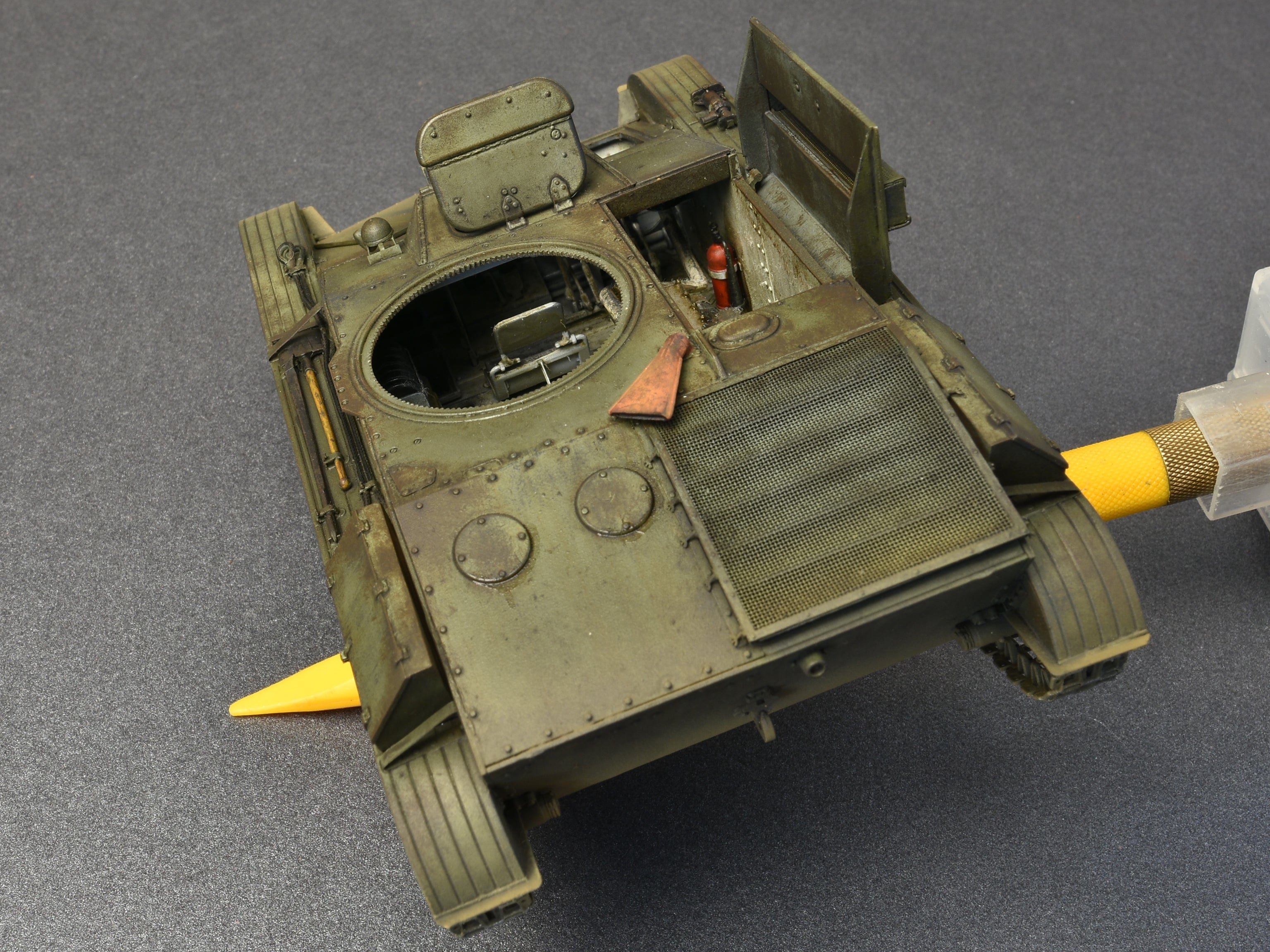 Miniart - 35215 - T-60 (early) with Interior - painted model