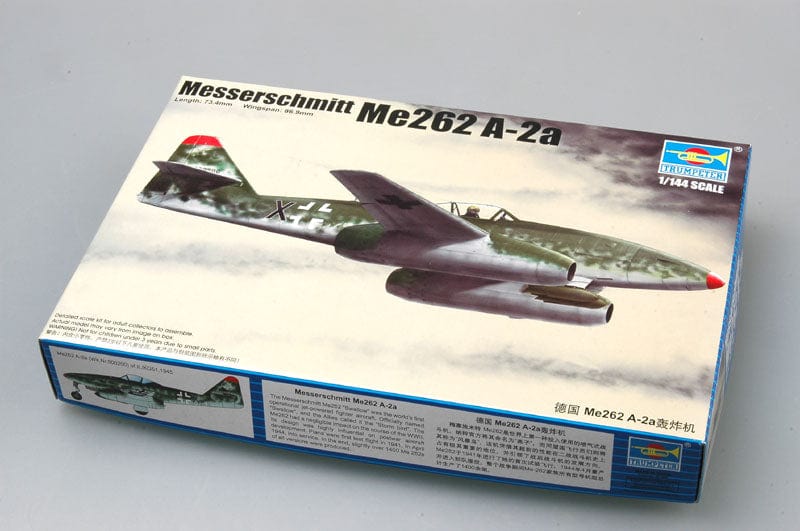 010 - Trumpeter - 01318 - Messerschmitt Me 262 A-2a - primary image
