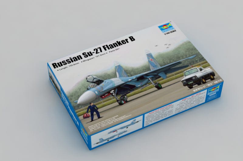 010 - Trumpeter - 03909 - Sukhoi Su-27B Flanker B - primary image