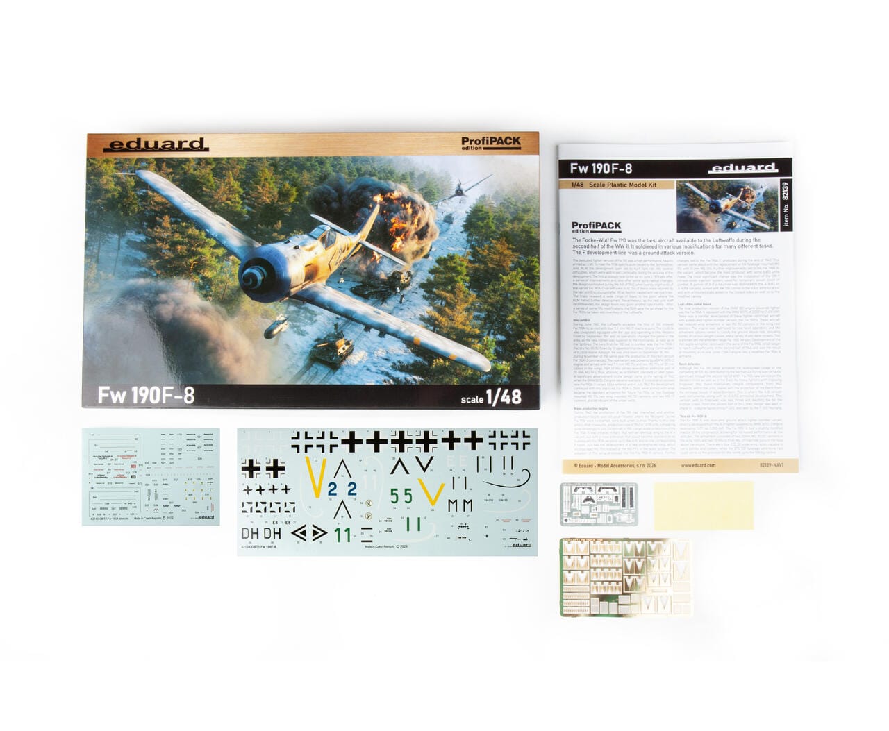 Eduard - 82139 - Focke-Wulf Fw 190 F-8 - box contents
