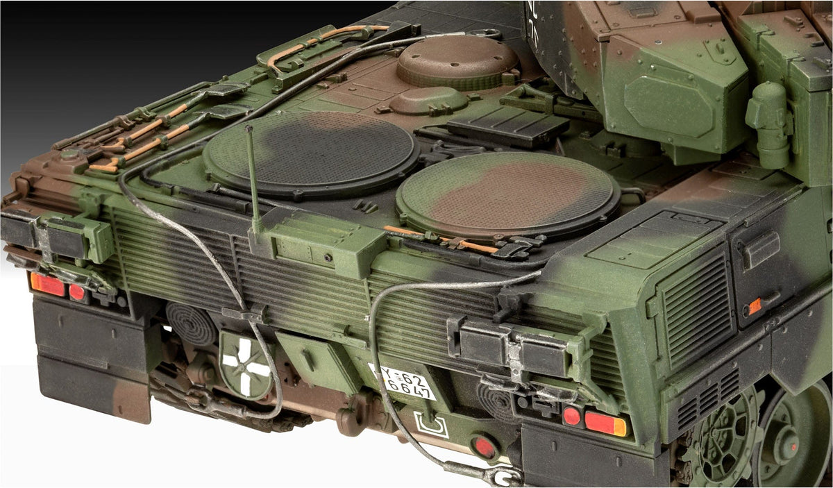 200 - Revell - 03360 - Leopard 2A7A1 - sprue