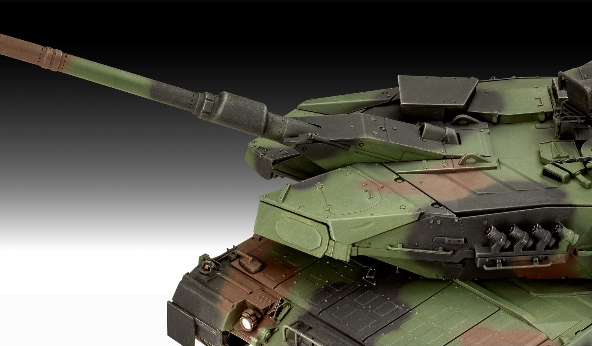 Revell - 63360 - Leopard 2A7A1 [model set] - painted model
