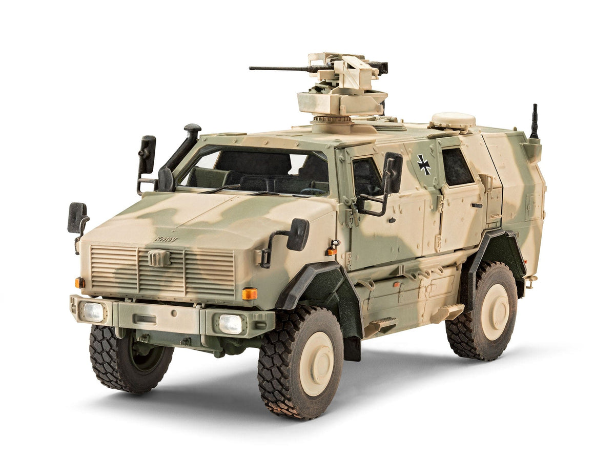700 - Revell - 63370 - ATF Dingo 2 GE A3.3 PatSi [model set] - painted model