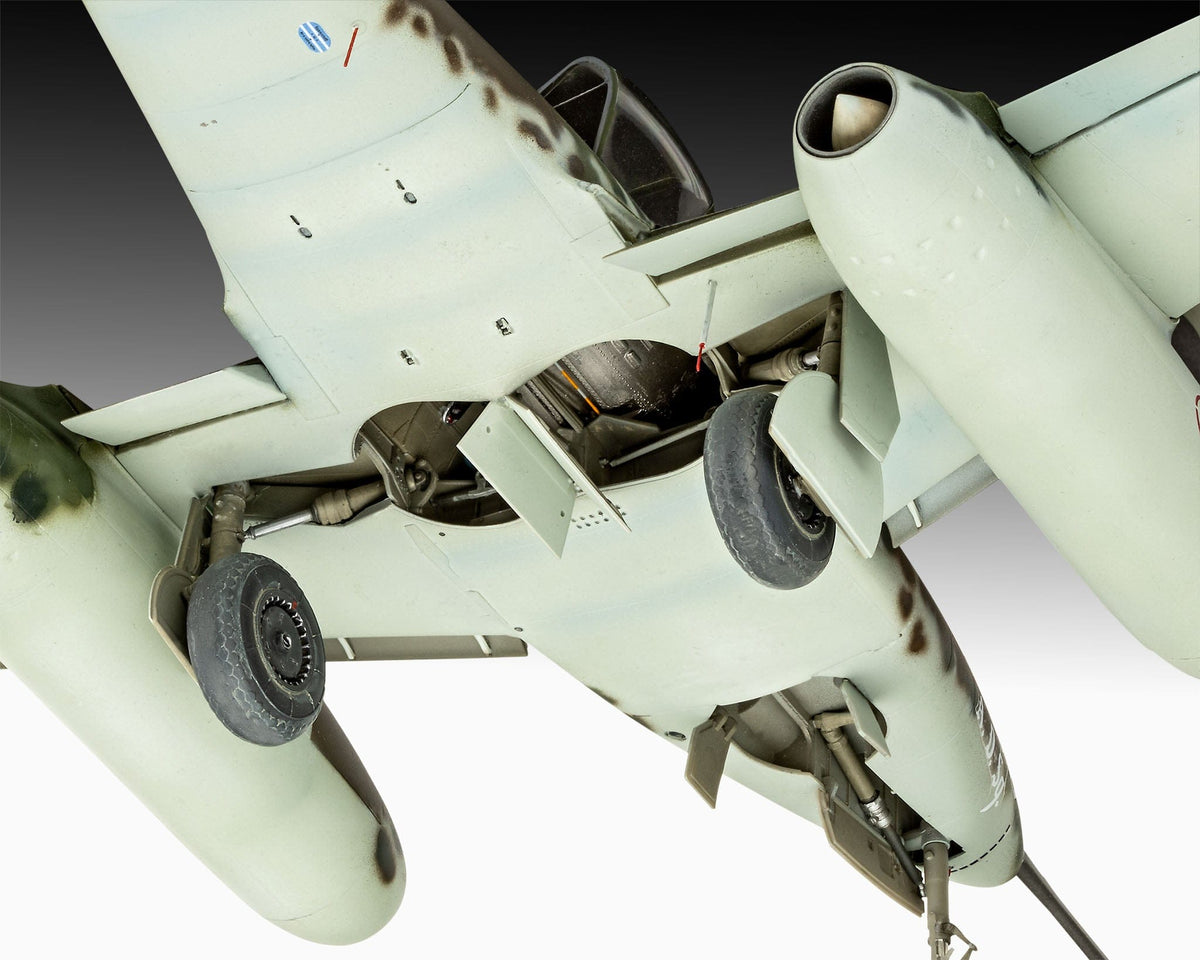 703 - Revell - 03749 - Messerschmitt Me 262 A-1a/U4 - painted model