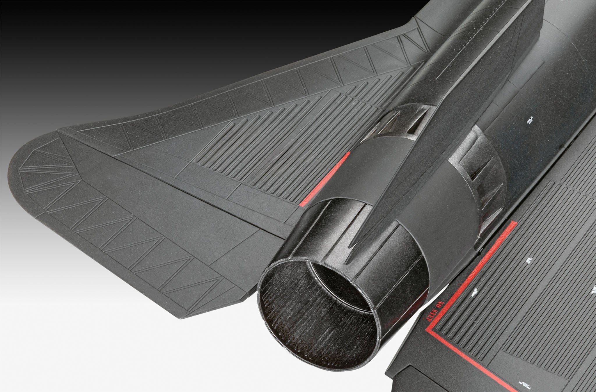 Revell - 03751 - Lockheed SR-71B Blackbird - painted model