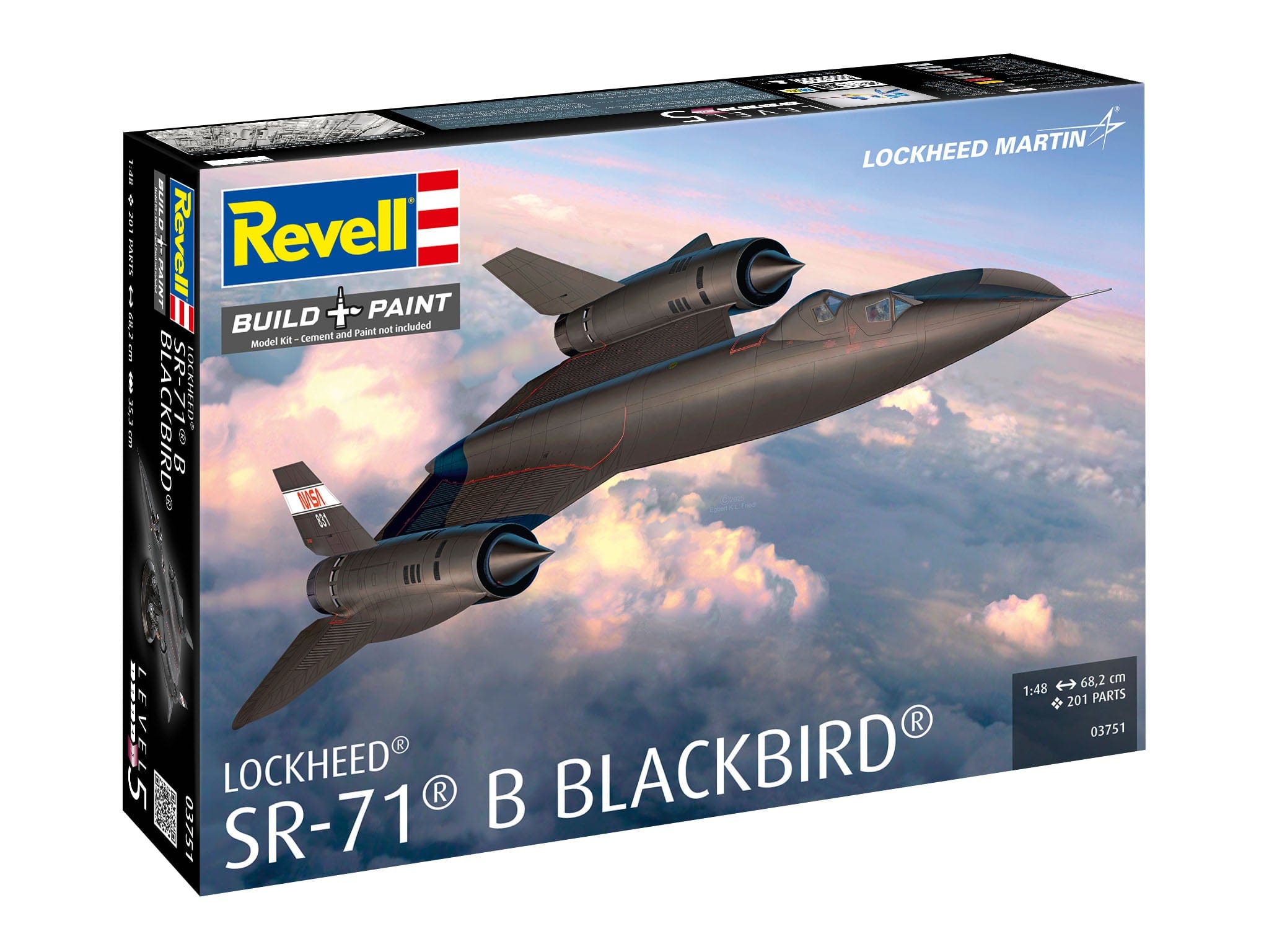 Revell - 03751 - Lockheed SR-71B Blackbird - box front right angle